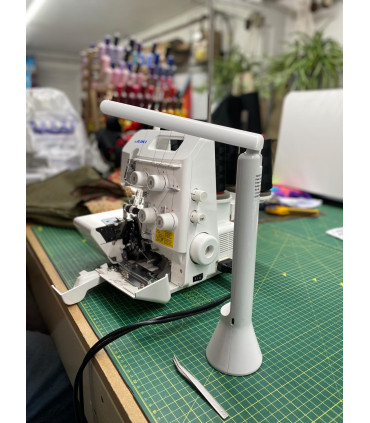 Travel lamp White 15cm x 30.5cm x 7.5cm Rechargeable 2 in 1 torch and lamp