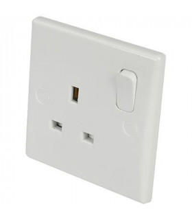 1 GANG SWITCHED SOCKET CURVED EDGE 13A