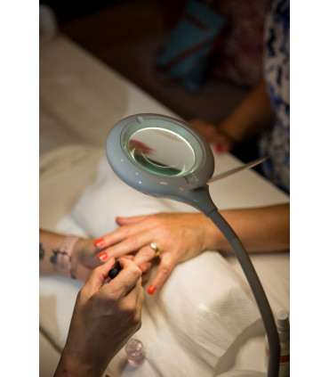 Desk Lamp Magnifier White 52cm Height 3X Magnification Flexible Gooseneck