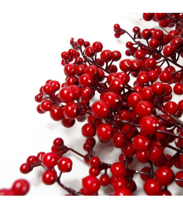 60cm (24") Extra Large Luxury Christmas Red Berry Wreath