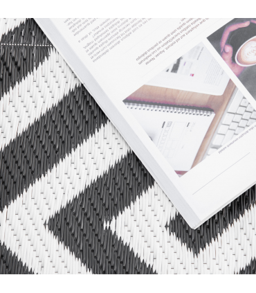 121x182cm Reversible Outdoor Rug Portable Plastic Straw RV  Outsunny