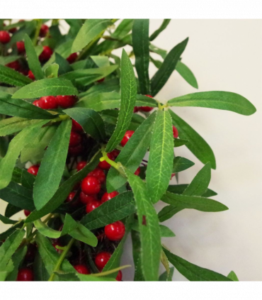 60cm (24") Large Luxury Christmas Mistletoe Leaf and Red Berry Floristry Wreath