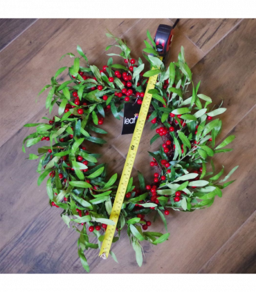 60cm (24") Large Luxury Christmas Mistletoe Leaf and Red Berry Floristry Wreath