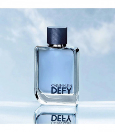 Calvin Klein Defy Eau De Toilette Spray 30ml