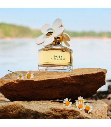 Marc Jacobs Daisy Eau de Toilette Spray 50ml