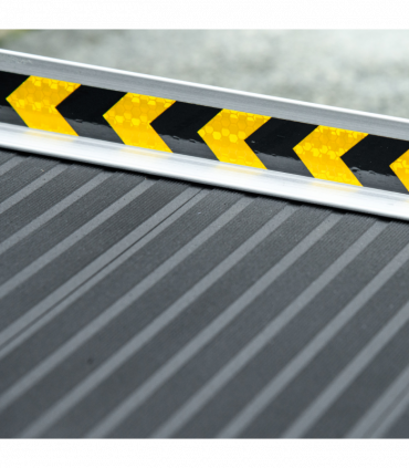 HOMCOM Folding Aluminium Wheelchair Ramp 152x73cm 272KG Capacity for Home