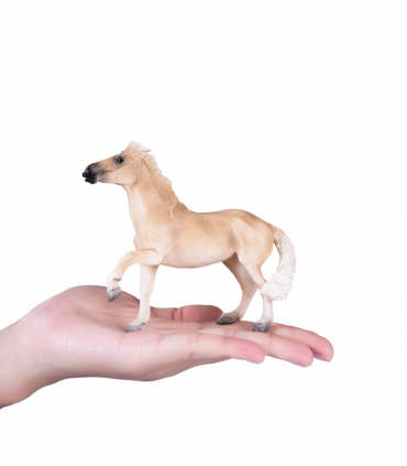 Brumby Mare Horse Toy  Realistic Australian Equestrian Model