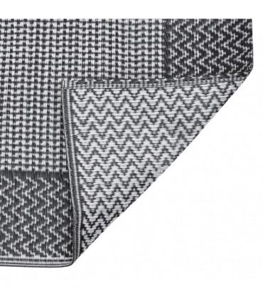 Outdoor Rug Black 140x200 cm PP