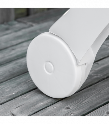 Outsunny Patio Folding Lounge Chairs Recliners with Wheels & 5-Position Backrest