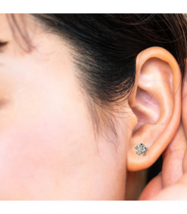 Open Daisy Silver Stud Earrings