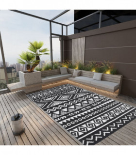Outdoor Rug Black 140x200 cm PP