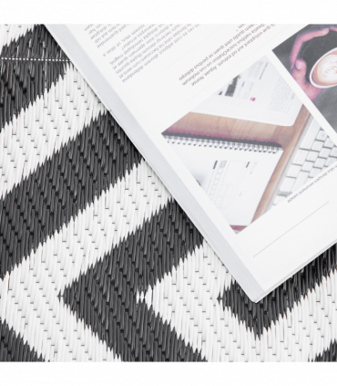 121x182cm Reversible Outdoor Rug Portable Plastic Straw RV  Outsunny