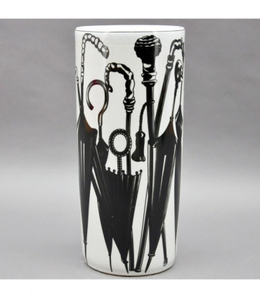 18" ROUND BLACK & WHITE UMBRELLA STAND