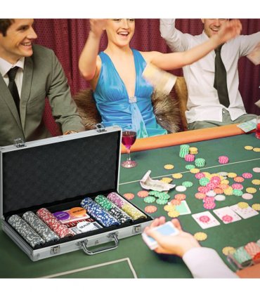SPORTNOW 300-Piece Poker Chips Set w/ Mat, Aluminium Case, Two Decks of Cards