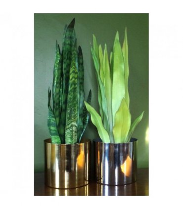 Metal Planter Plant Pot with Polished Silver Finish 20 x 18cm