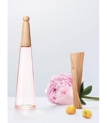 Issey Miyake Eau Pivoine Eau De Toilette Spray 100ml