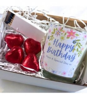 Pretty Flowers Happy Birthday Candle Gift Set | Birthday Gift Hamper for Friend | Birthday Gift Box for Her UK | Birthday Gifts