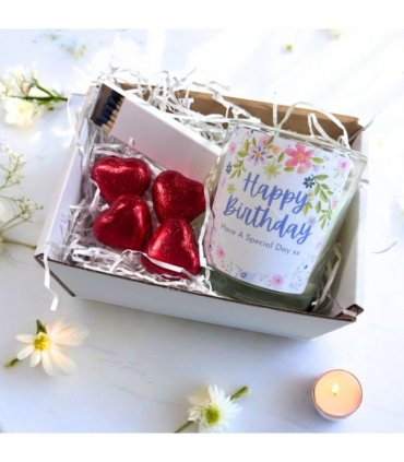 Pretty Flowers Happy Birthday Candle Gift Set | Birthday Gift Hamper for Friend | Birthday Gift Box for Her UK | Birthday Gifts