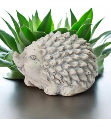 Durable Stone-Look Hedgehog Garden Sculpture – Cement Animal Ornament, Frostproof & Weather-Resistant, Perfect Indoor & Outdoor Décor for Lawn, Patio, Porch, Balcony (21cm Cream Hedgehog Statue)