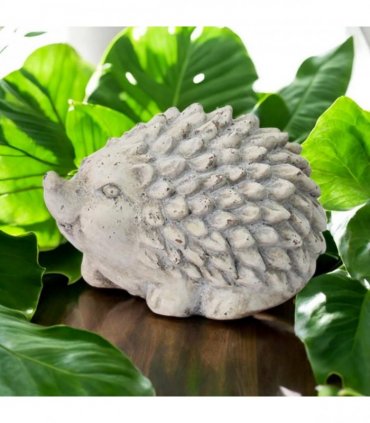 Durable Stone-Look Hedgehog Garden Sculpture – Cement Animal Ornament, Frostproof & Weather-Resistant, Perfect Indoor & Outdoor Décor for Lawn, Patio, Porch, Balcony (21cm Cream Hedgehog Statue)
