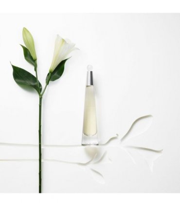 Issey Miyake L'Eau d'Issey Eau De Toilette Spray 50ml / Body Lotion 50ml / Shower Gel 50ml