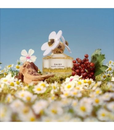 Marc Jacobs Daisy Eau De Toilette Spray 200ml