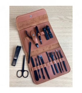 Traditional Manicure Wallet