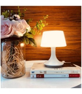 Table Lamp with Remote