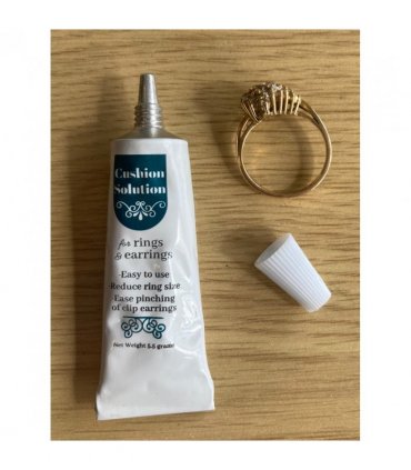Cushion Solution Comes in a 5.5g tube.