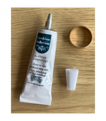 Cushion Solution Comes in a 5.5g tube.