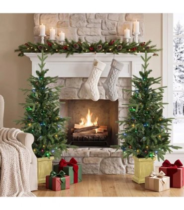 HOMCOM Set of 2 Prelit Christmas Trees with Dual-Colour LEDs, Remote, 4ft Artificial Aspen Fir Battery-Operated, 11 Modes, Pot