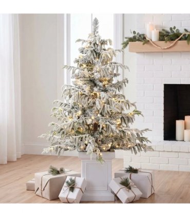 HOMCOM 4ft Prelit Flocked Christmas Tree, Artificial Snow Flocked Spruce with 160 Warm White LED Lights, 8 Modes, Green