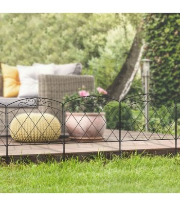 Outsunny 3m Decorative Metal Garden Fence - Diamond and Swirl Pattern