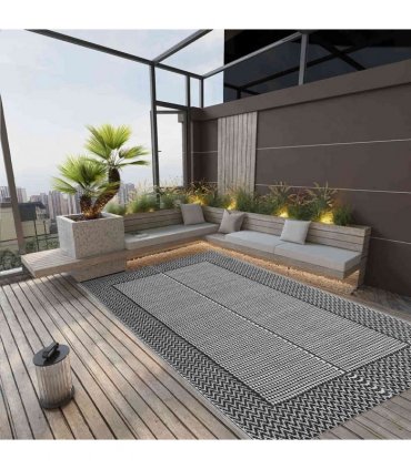 vidaXL Outdoor Rug ARAKIL Black 140x200 cm PP